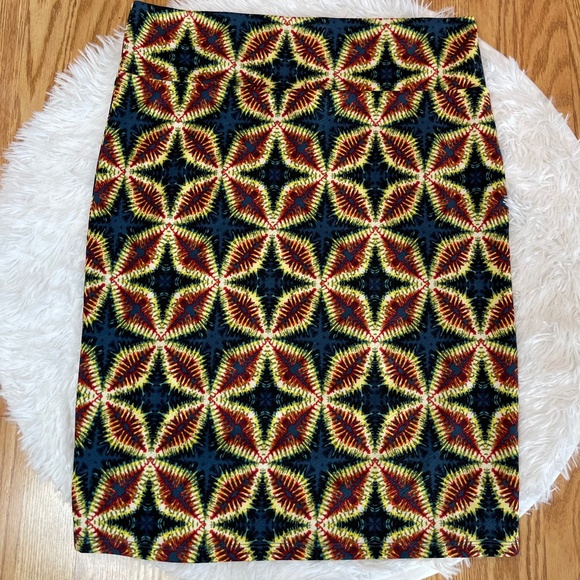 LuLaRoe Cassie Tribal Print Pencil Skirt - Picture 4 of 8